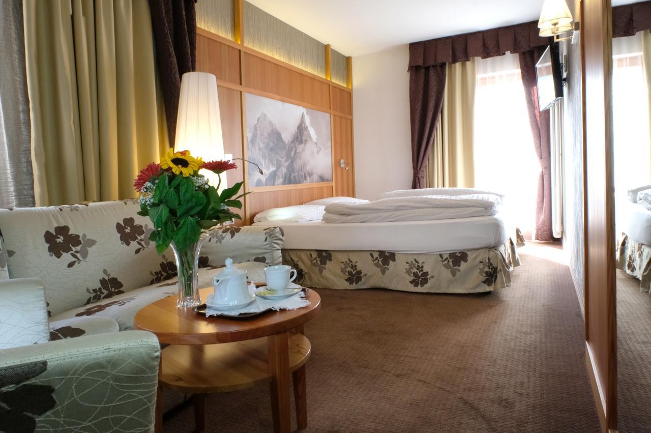 Deluxe Double Room,969223480:JPEG